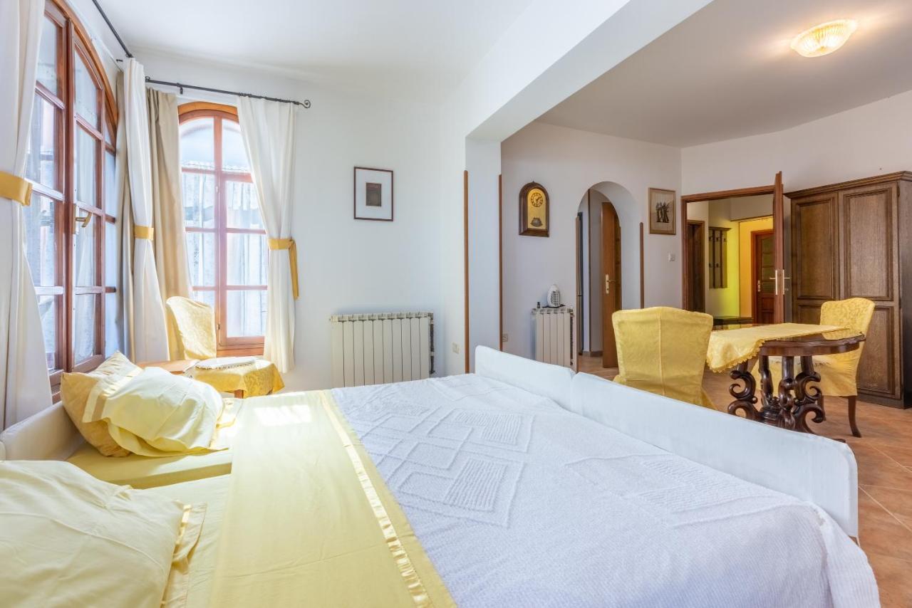 Apartments Villa Mavero Banjole Eksteriør billede