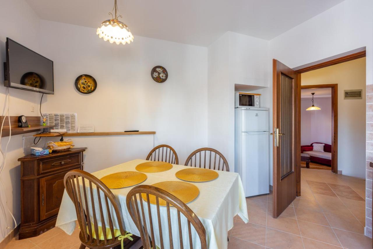 Apartments Villa Mavero Banjole Eksteriør billede